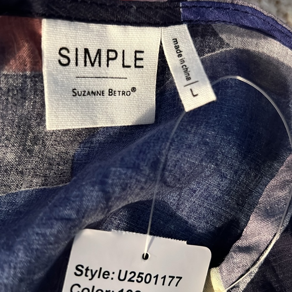 Simple x Suzanne Betro Abstract Dot Print Top - Picture 4 of 4